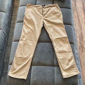 American Eagle Khaki Pants - 36x32